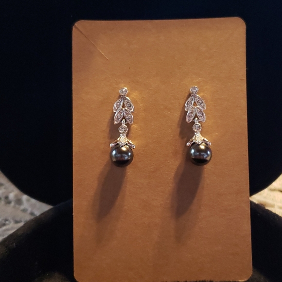 various Jewelry Nwot 2 Piece Jewelry Set Faux Black Pearl Poshmark